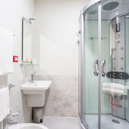 Italia 3* Dormelletto