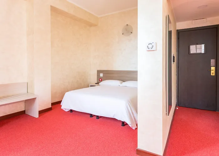 Italia 3* Dormelletto